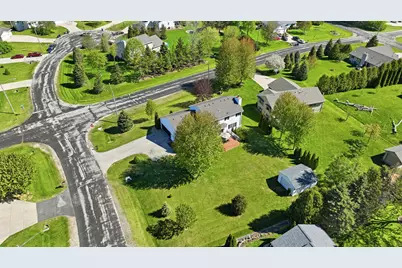 6852  Bellvue Ct, Newburg, WI 53090 - Photo 41