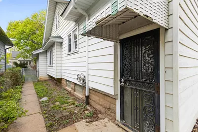 2454 N 49th St, Milwaukee, WI 53210 - Photo 29
