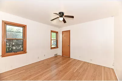 3015 N 87th St, Milwaukee, WI 53222 - Photo 13