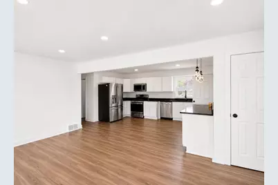 4621  39 Ave, Kenosha, WI 53144 - Photo 9