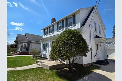 1020 N 14th St, Manitowoc, WI 54220 - Photo 3