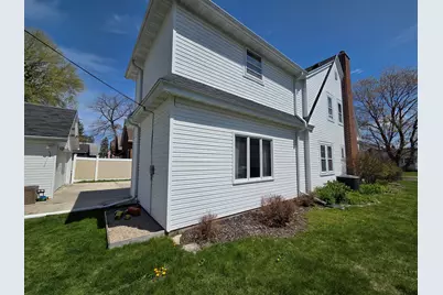 1020 N 14th St, Manitowoc, WI 54220 - Photo 5