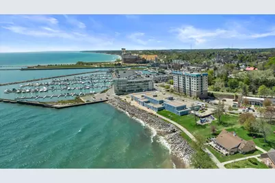 415 N Lake St #701-702, Port Washington, WI 53074 - Photo 39