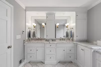 10539 N Haddonstone Pl, Mequon, WI 53092 - Photo 13