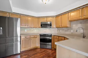 415 N Lake St, Port Washington, WI 53074 - Photo 3
