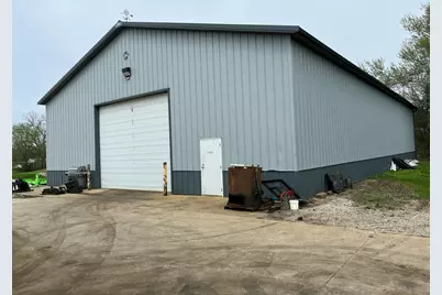 900  Armour Rd, Oconomowoc, WI 53066 - Photo 3