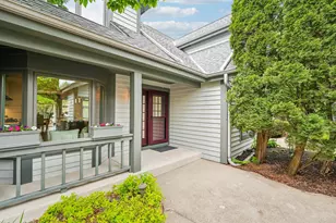 W176S7494 Harbor Cir, Muskego, WI 53150 - Photo 31