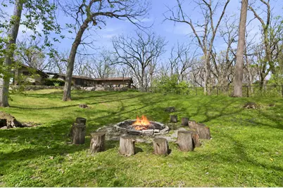 2028  Hillside Ct, Delafield, WI 53018 - Photo 21