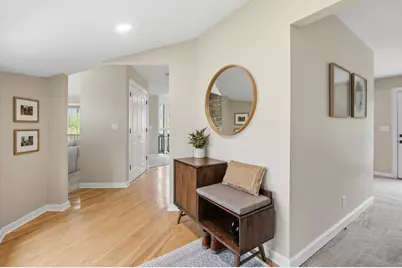 2028  Hillside Ct, Delafield, WI 53018 - Photo 25