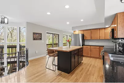 2028  Hillside Ct, Delafield, WI 53018 - Photo 31
