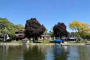 2717 Ridley Rd, Delafield, WI 53029 - Photo 9