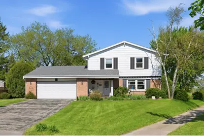 1180  Dorchester Dr, Oconomowoc, WI 53066 - Photo 1