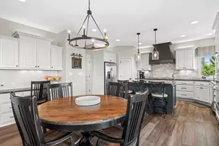 6140 S Conservancy Dr, New Berlin, WI 53151 - Photo 5