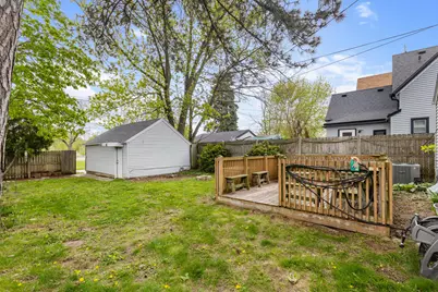 3779 S Pennsylvania Ave, Saint Francis, WI 53235 - Photo 15