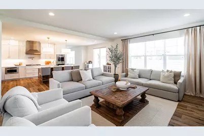 7852 W Preserve Pkwy, Mequon, WI 53097 - Photo 5