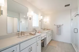 7852 W Preserve Parkway, Mequon, WI 53097 - Photo 11