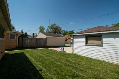 4861 N 66th St, Milwaukee, WI 53218 - Photo 21