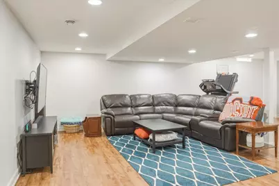 5800  Eagle Point Dr, Racine, WI 53406 - Photo 37