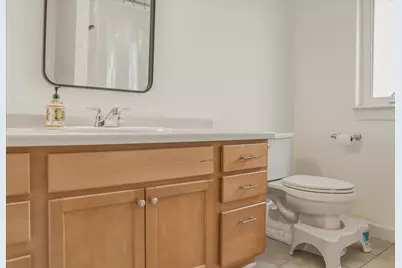 5800  Eagle Point Dr, Racine, WI 53406 - Photo 23