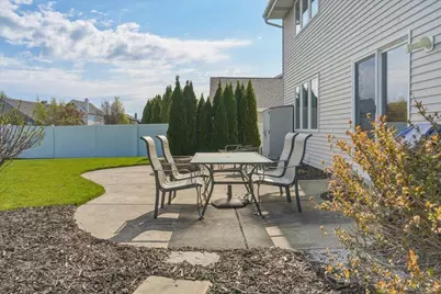 5800  Eagle Point Dr, Racine, WI 53406 - Photo 39