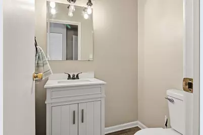 9228 N 70th St, Milwaukee, WI 53223 - Photo 13