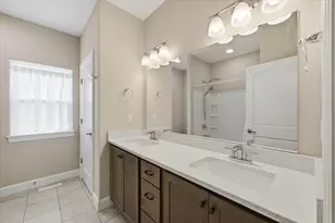 2046 E Omaha Dr, Grafton, WI 53024 - Photo 19