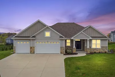 2046 E Omaha Dr, Grafton, WI 53024 - Photo 23