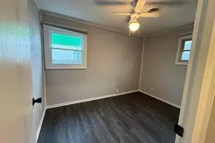 6725 W Verona Ct, Milwaukee, WI 53219 - Photo 7
