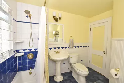 2217 N 71st St, Wauwatosa, WI 53213 - Photo 35