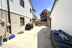 4427 N 77th St, Milwaukee, WI 53218 - Photo 37