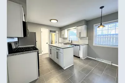 4427 N 77th St #4429, Milwaukee, WI 53218 - Photo 3