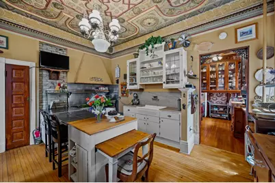 3209 W Wells St, Milwaukee, WI 53208 - Photo 13