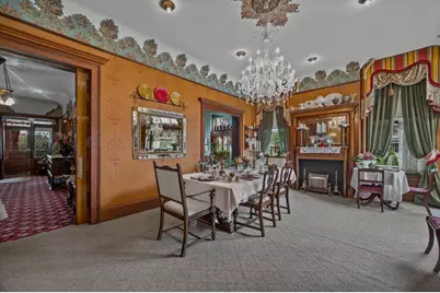 3209 W Wells St, Milwaukee, WI 53208 - Photo 9