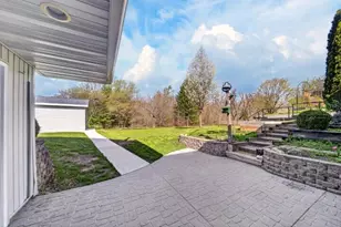 914 Hawthorne Dr, Howards Grove, WI 53083 - Photo 47
