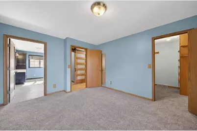 914  Hawthorne Dr, Howards Grove, WI 53083 - Photo 19