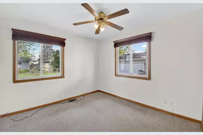 8552  20th Ave, Kenosha, WI 53143 - Photo 11