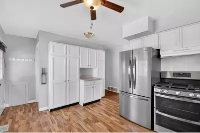 8552  20th Ave, Kenosha, WI 53143 - Photo 5