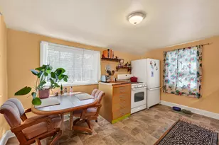 925 E Lincoln Ave, Milwaukee, WI 53207 - Photo 7