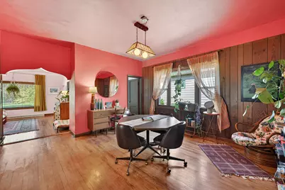 925 E Lincoln Ave, Milwaukee, WI 53207 - Photo 9