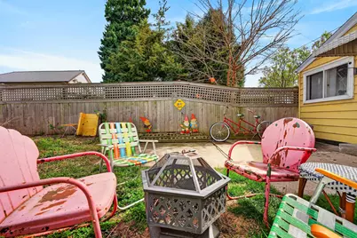 925 E Lincoln Ave, Milwaukee, WI 53207 - Photo 3