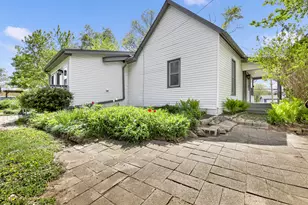 9080 S Chicago Ct, Oak Creek, WI 53154 - Photo 19