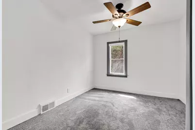 9080 S Chicago Ct, Oak Creek, WI 53154 - Photo 11