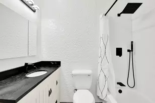 9080 S Chicago Ct, Oak Creek, WI 53154 - Photo 13
