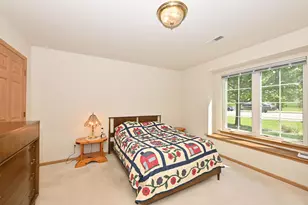 923 Prestwick, Racine, WI 53185 - Photo 7