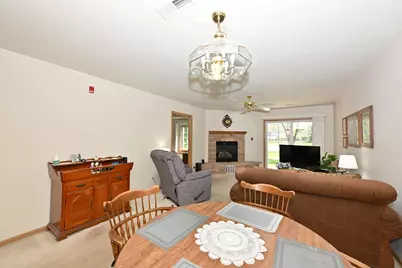923  Prestwick - #1, Racine, WI 53185 - Photo 5