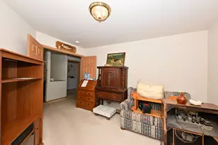 923 Prestwick, Racine, WI 53185 - Photo 11