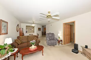 923 Prestwick, Racine, WI 53185 - Photo 3