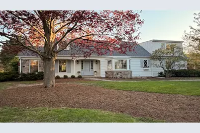 257 W Suburban Dr, Fox Point, WI 53217 - Photo 9