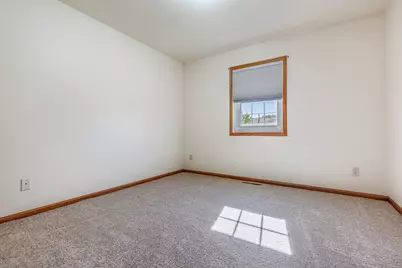1338  Rosewood Trl, Onalaska, WI 54650 - Photo 9