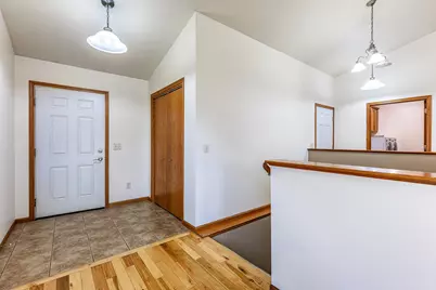1338  Rosewood Trl, Onalaska, WI 54650 - Photo 3